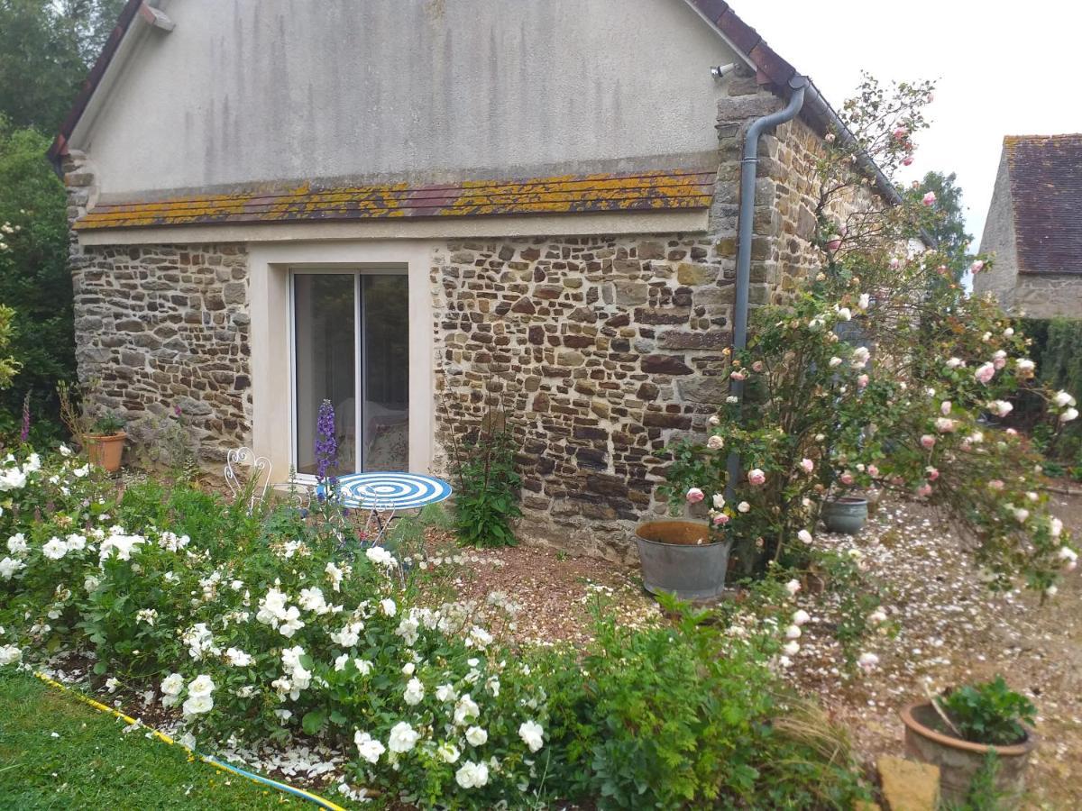 Ma Maison Bleue Saint-Brice-sous-Ranes Exterior foto